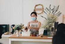 Load image into Gallery viewer, Succulent Bouquet Making Workshop
